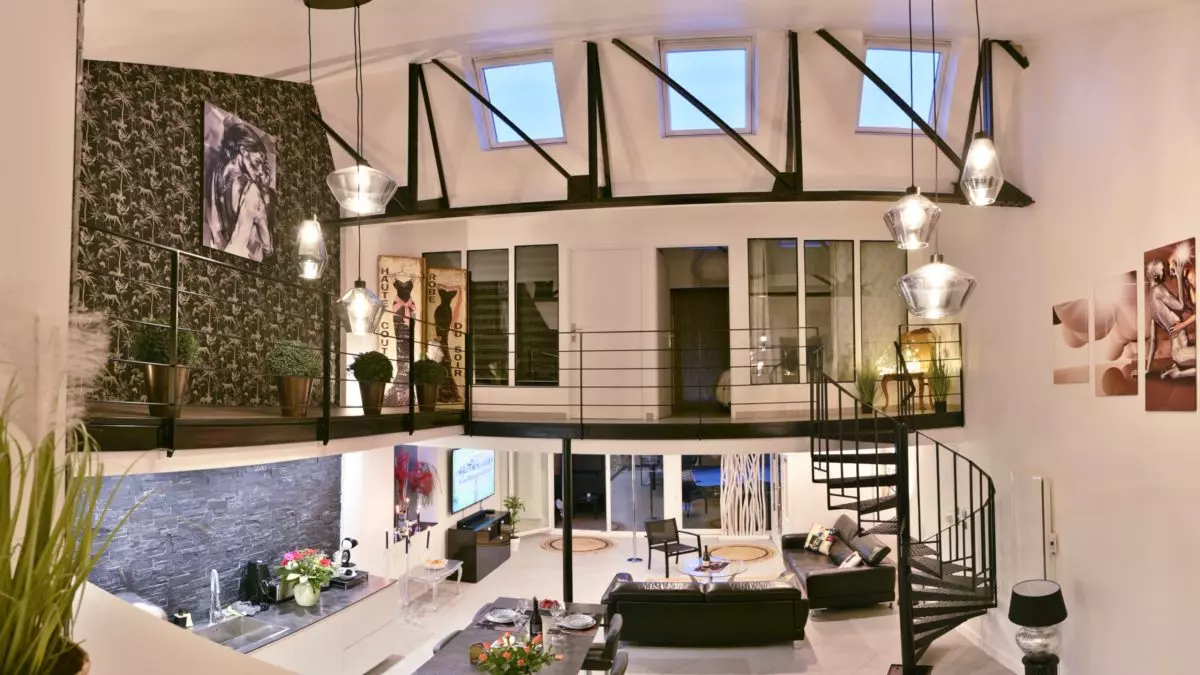 Le LOFT MoonLOVE