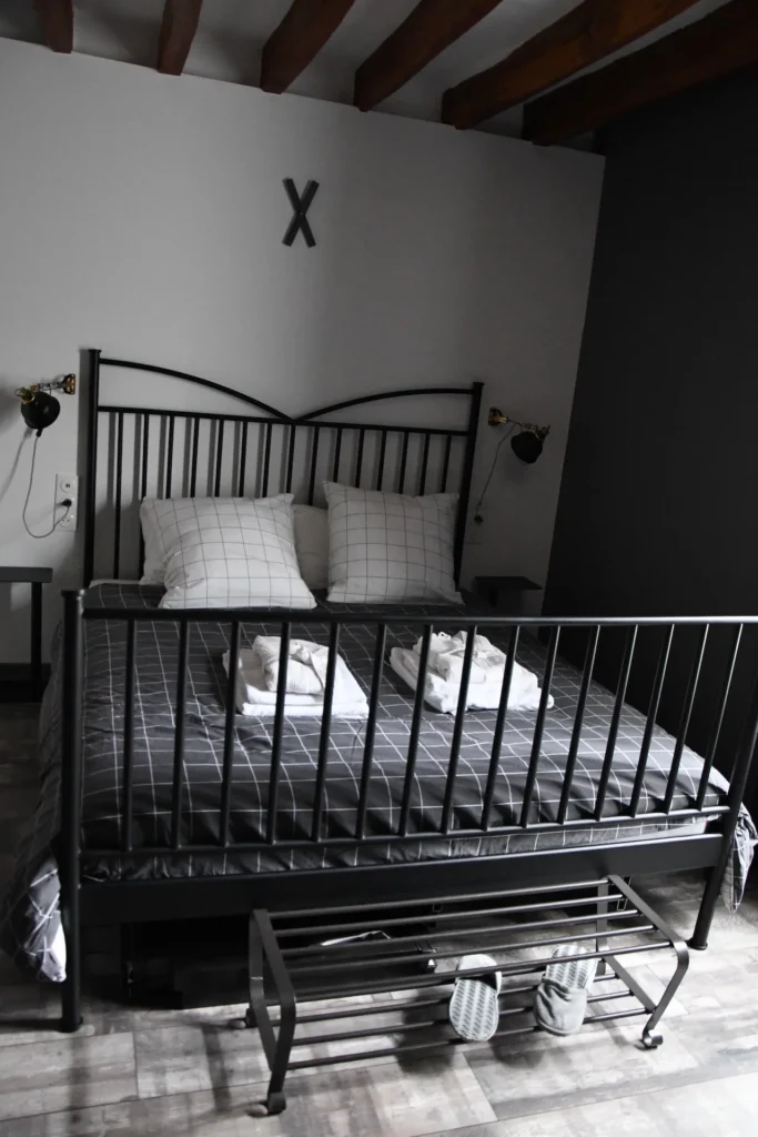 Chambre d’hôte BDSM – Atelier des 2L, photo 8