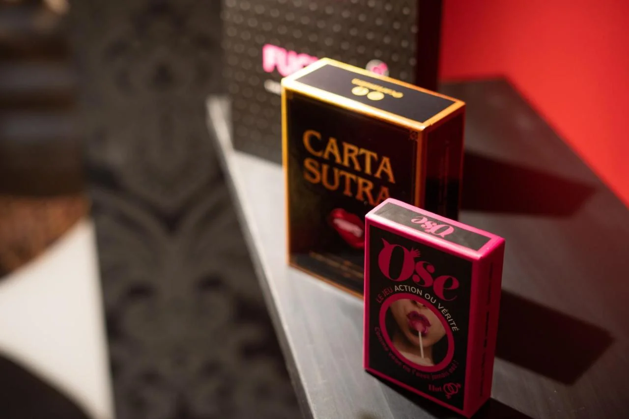 Capsule Secret - Jacuzzi - Netflix & Home cinéma - Jeux de couple - Barre de pole dance