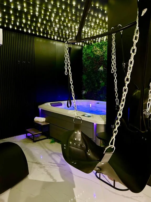 BDSM TANTRA Love Room