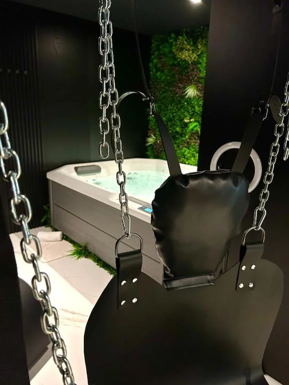BDSM TANTRA Love Room