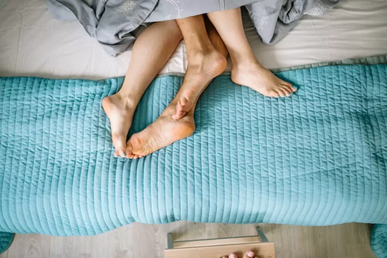 couple lit 66ef84e564466