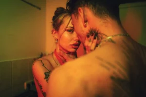 couple chaud 6811ed4f8143c