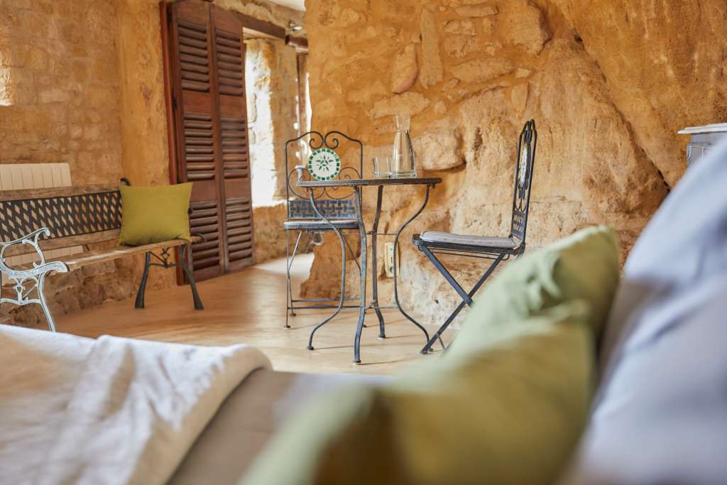 gite la maison bleue cantegrel vitrac appartement troglodyte chambre 10 0