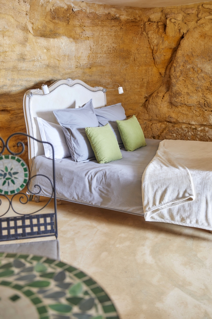 gite la maison bleue cantegrel vitrac appartement troglodyte chambre 12 0