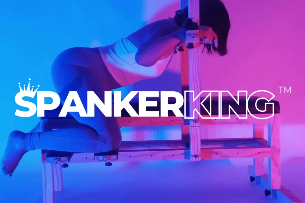 SpankerKing : La double vie d’un banc (de bondage) pas comme les autres