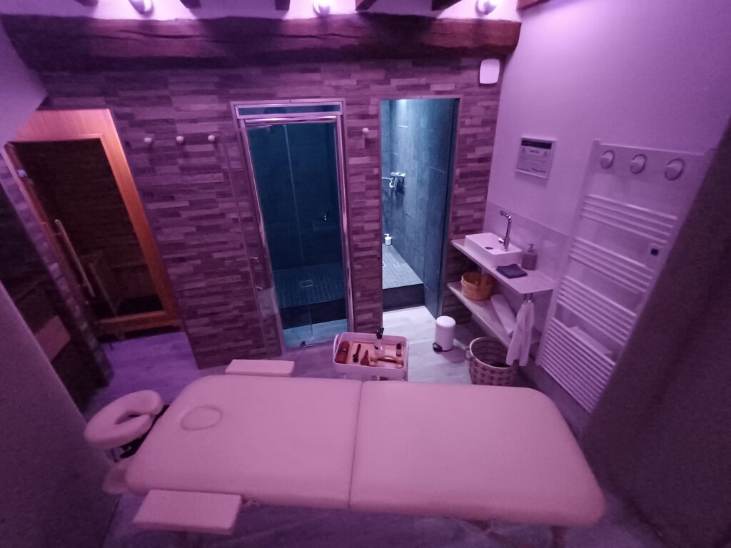 Chambre d’hôte BDSM – Atelier des 2L