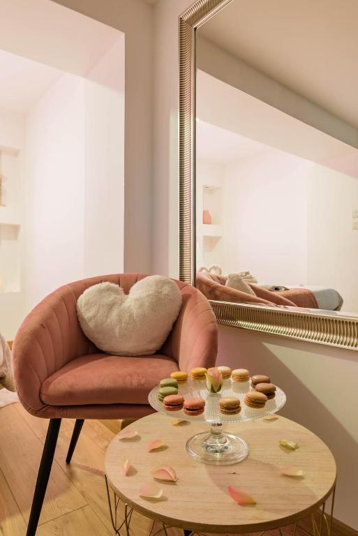 LOVE ROOM PERPIGNAN avec JACUZZI PRIVATIF