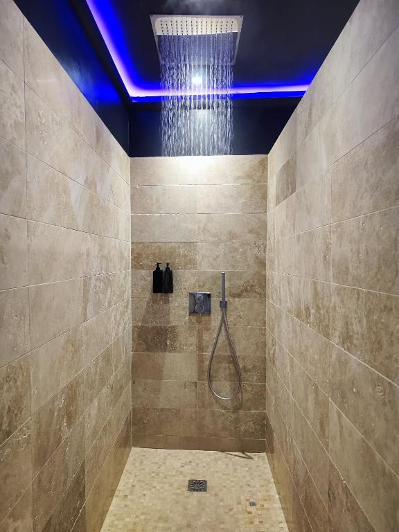 LoveRoom#1 by Pimente ton couple