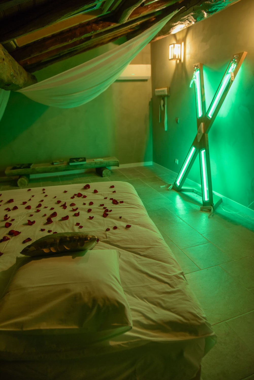 Appartement Loveroom Dolce notte avec spa balnéo