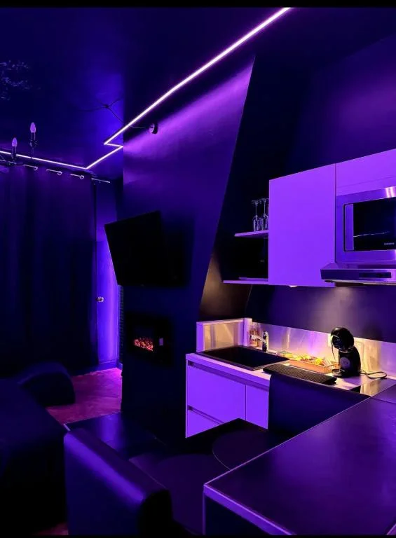 Love Room, L'interdit, Rouen
