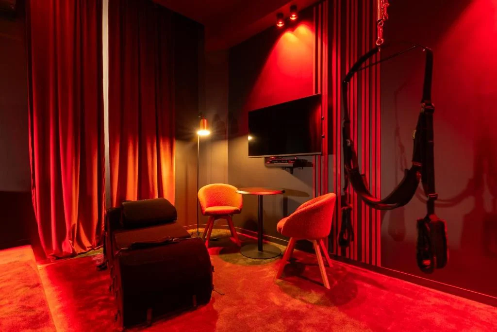 Évasion intime : Love Room de luxe à Cannes