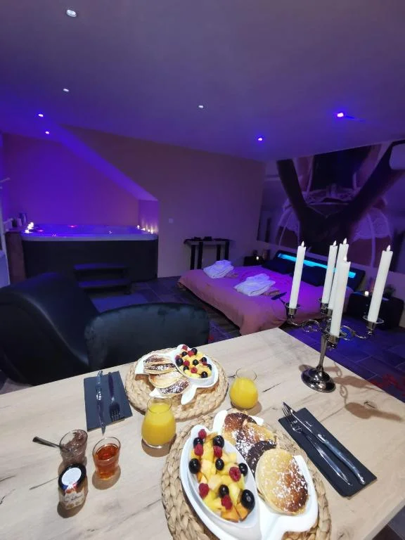 La Parenthèse Love Room: Séjour Romantique Inoubliable