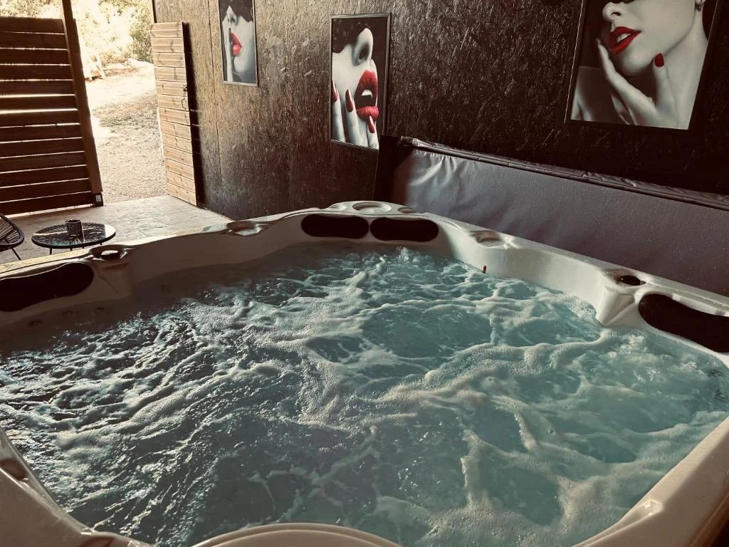 Le Maquis Rooms