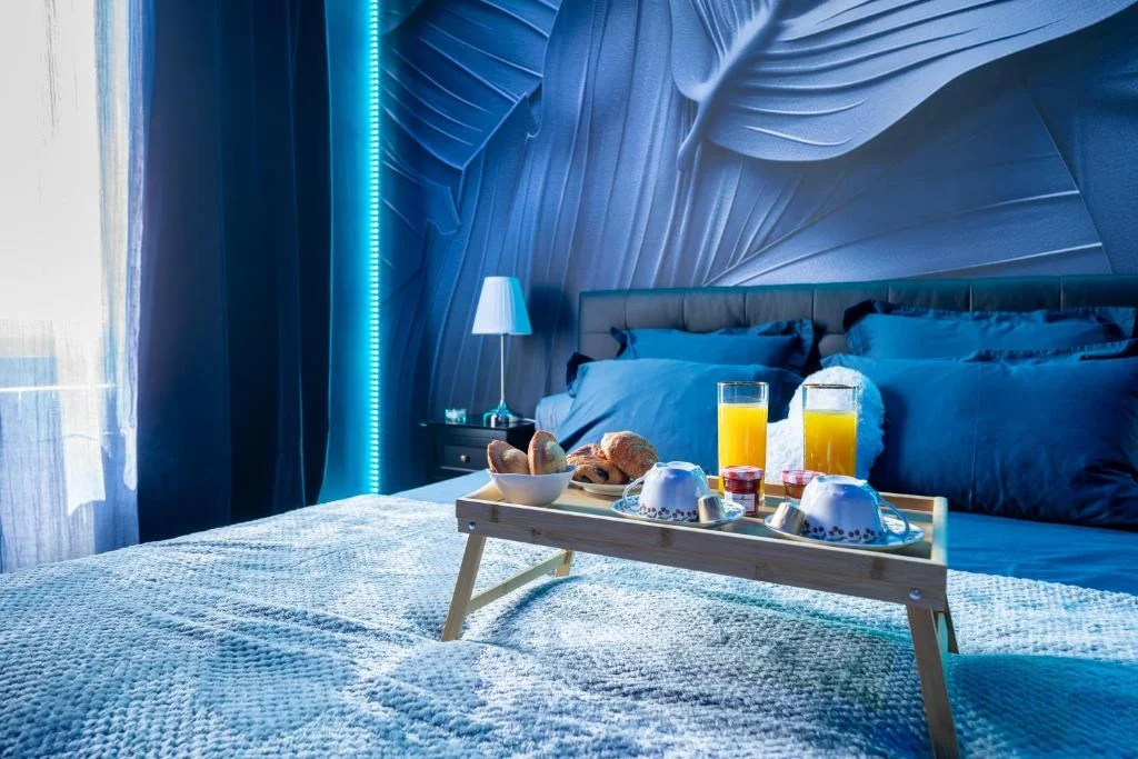 Love Room chez Luxuria – Hébergement Romantique à Avignon