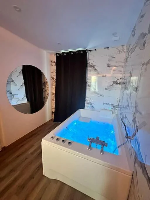 Exclusive Room BLOIS - Love Room