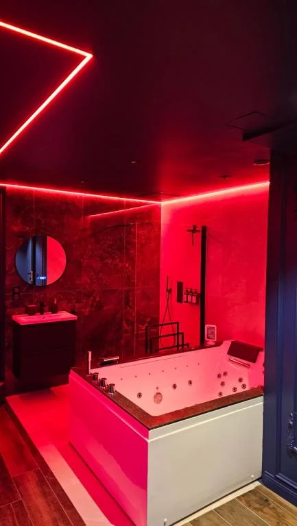 Xtase By luxuria - love room Cannoise