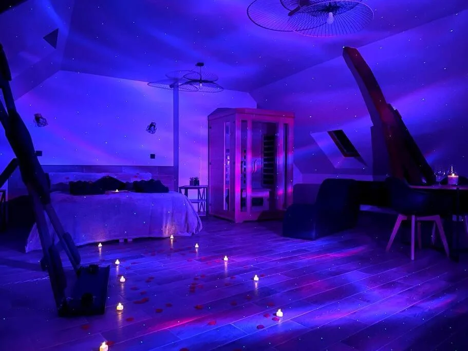 Love Room Le Chalet / Jacuzzi / Sauna