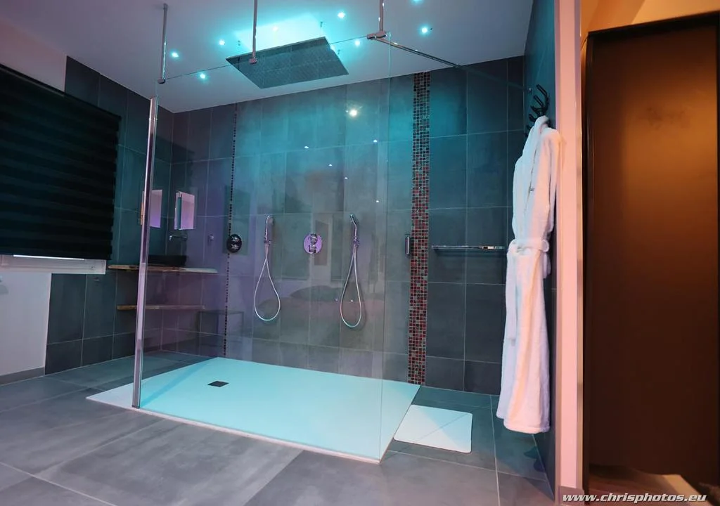 Ds Plaisir Love Room avec sauna, jacuzzi à Nancy