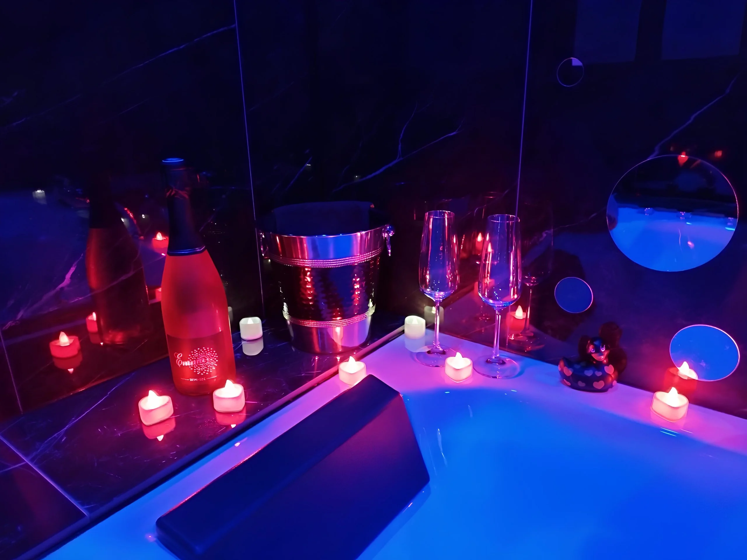Love-Room, Gîte 4 étoiles, 50 Nuances Romantiques