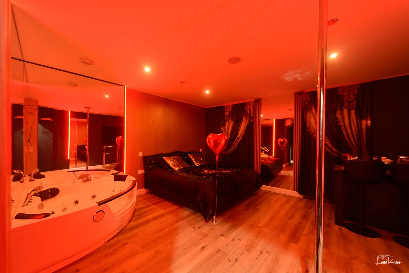 Shiny Cloud Love Room ⭐️⭐️⭐️⭐️près de Carcassonne