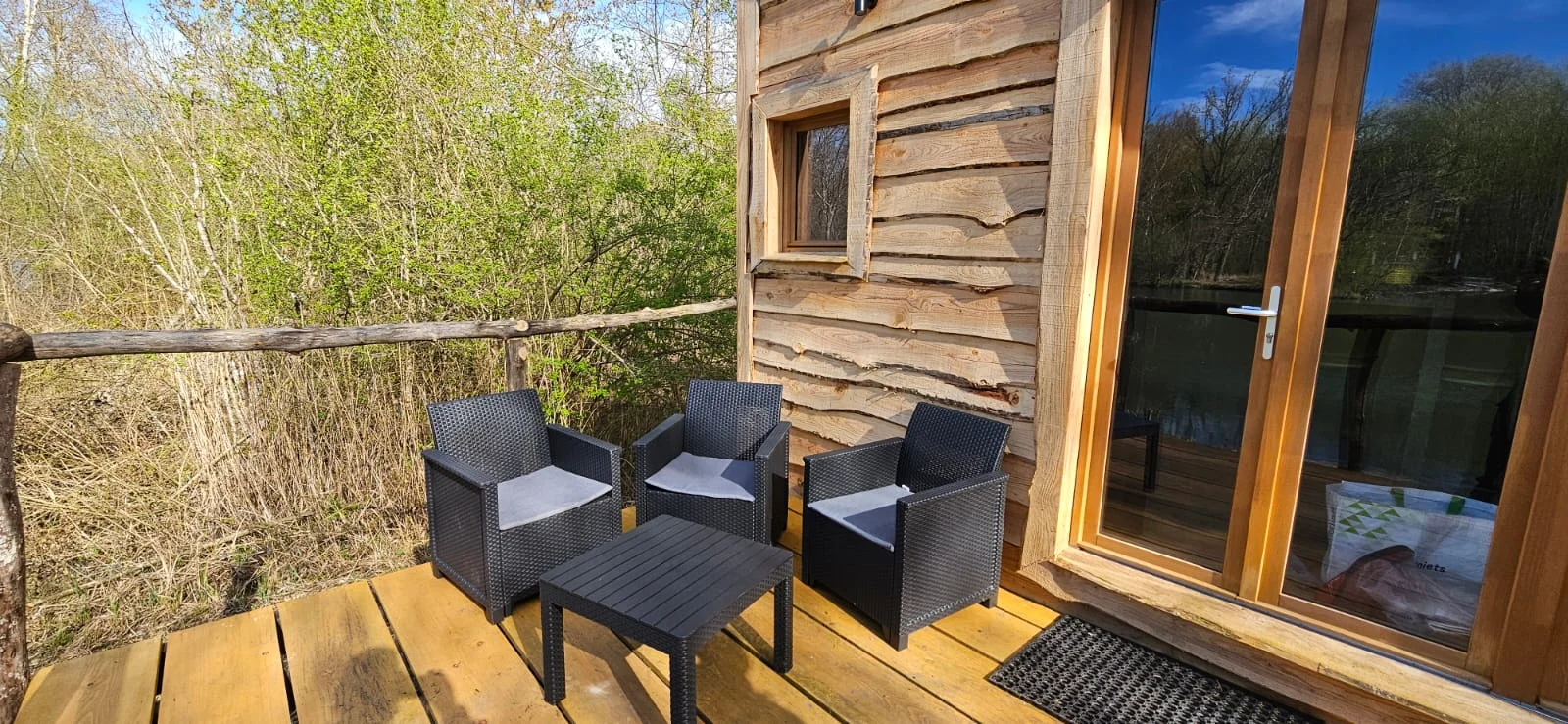 Love room Tinyhouse au bord de l'eau IDF
