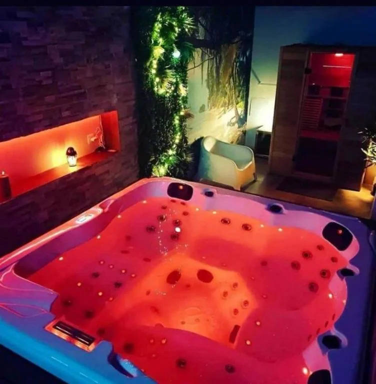 La Tanière Dé-Plaisirs - Love Room Donjon