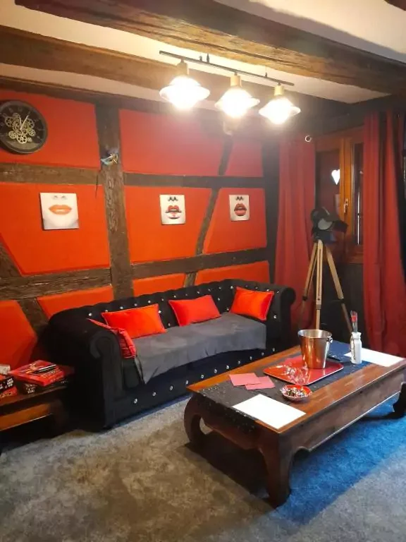 Le Rouge et Noir