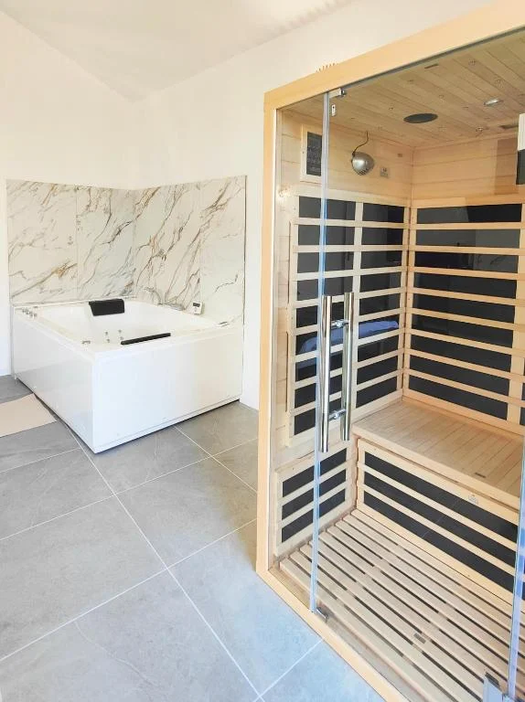 Maisons Plaisir et Pulsion - Spa privé et Sauna