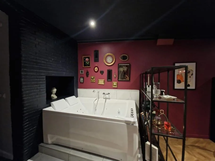 Le Boudoir D'Olympe Appartement érotico-romantique