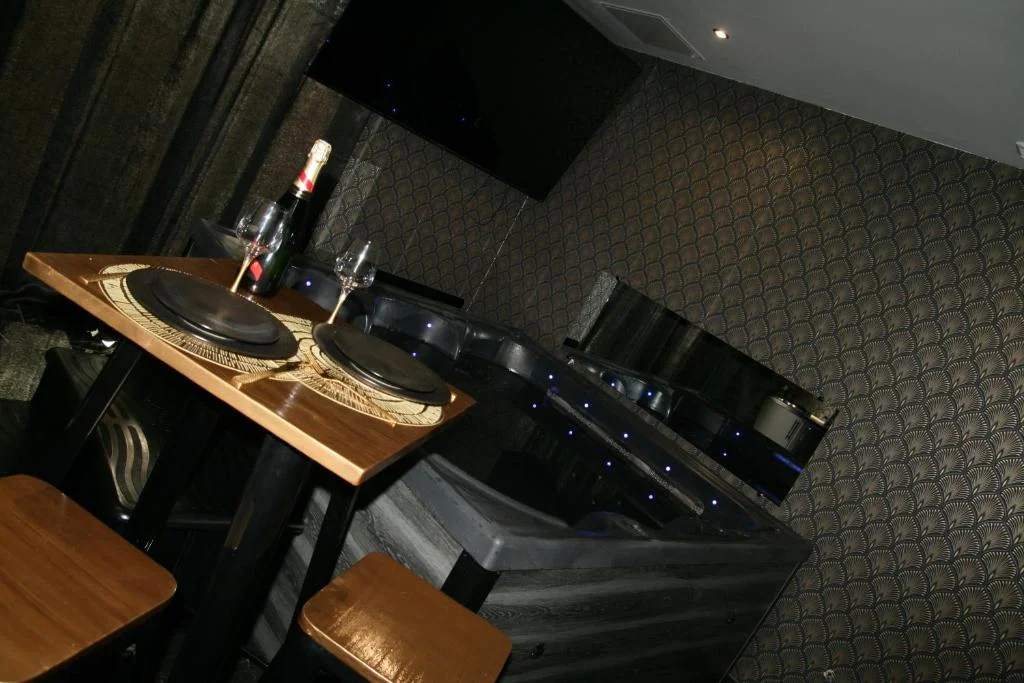 Désir d'une nuit ! LoveRoom