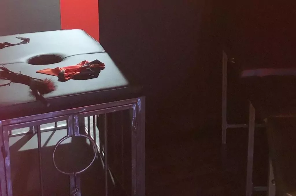 Studio hot