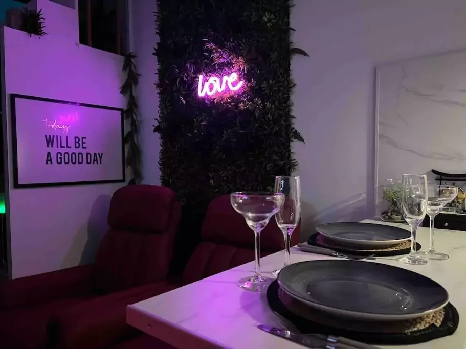Red love room