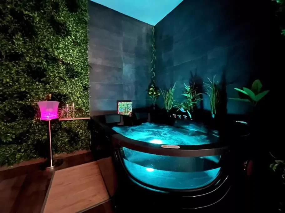 Red love room