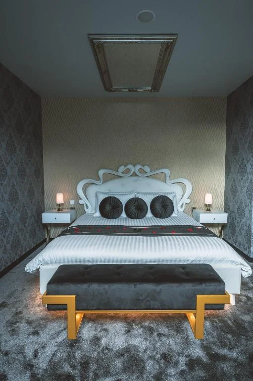 Le Secret de l'Elixir - Love gite avec Spa nage privatif et espace coquin