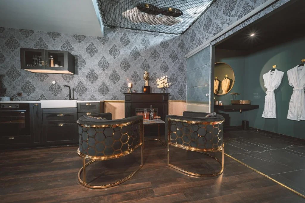 Le Secret de l'Elixir - Love gite avec Spa nage privatif et espace coquin