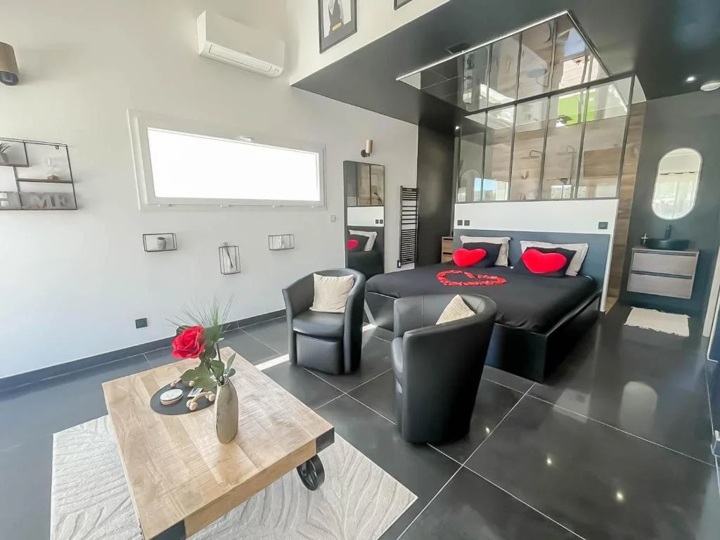 Suite privée avec Jacuzzi & Piscine