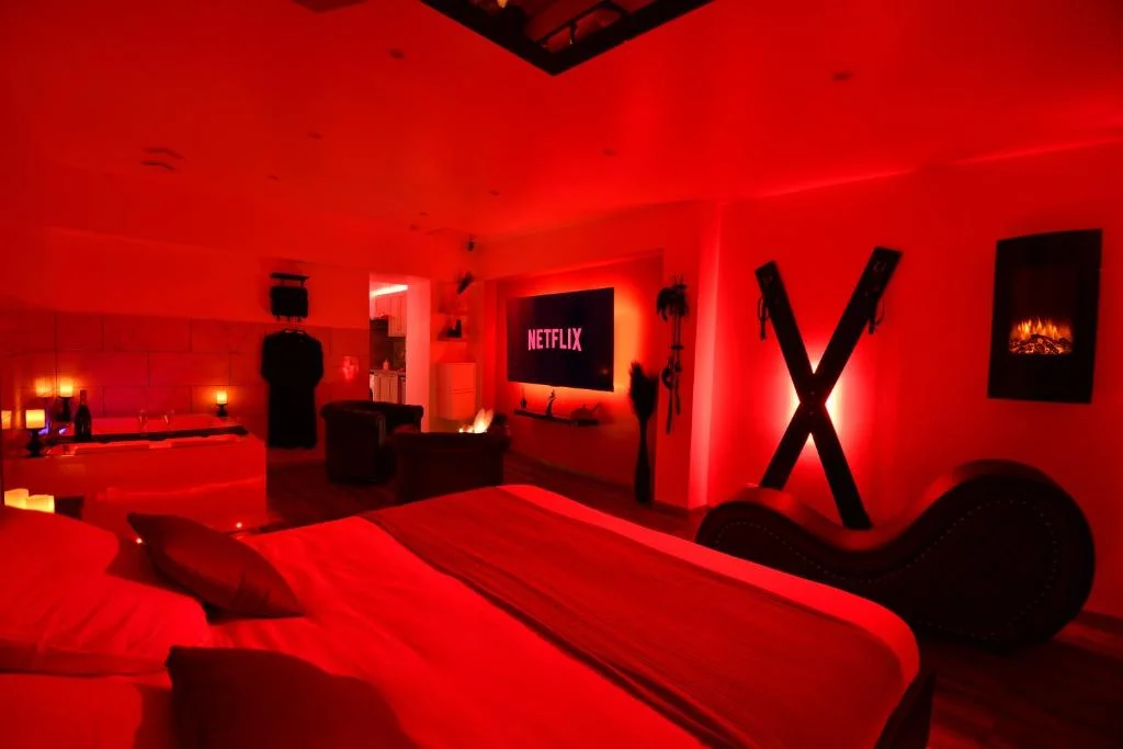 L'Arena - Love Room avec Jacuzzi