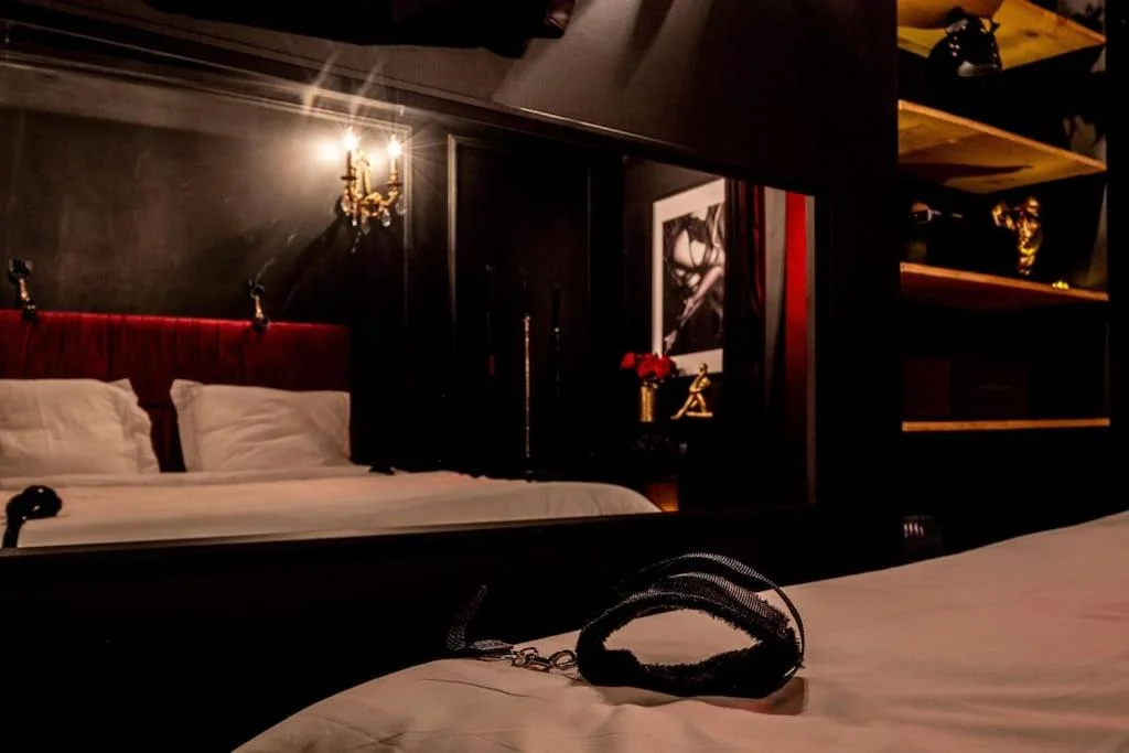 Le Boudoir Secret - Love Room avec Chambre Secrète