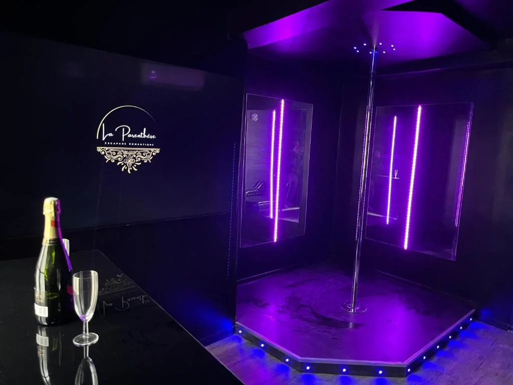 Love Room La Parenthèse – Chambre Romantique à Carnoules