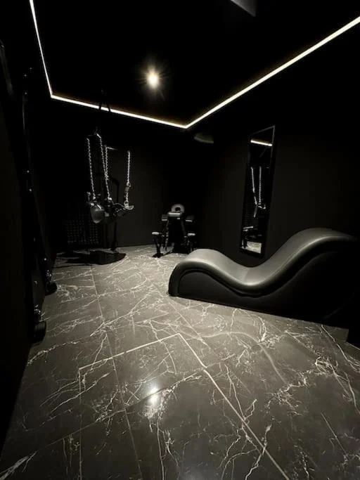BDSM TanTra Love Room & SPA