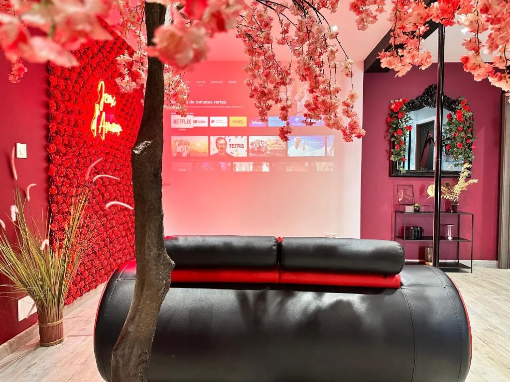 Suite Jeux d’Amour Jacuzzi / Love Room