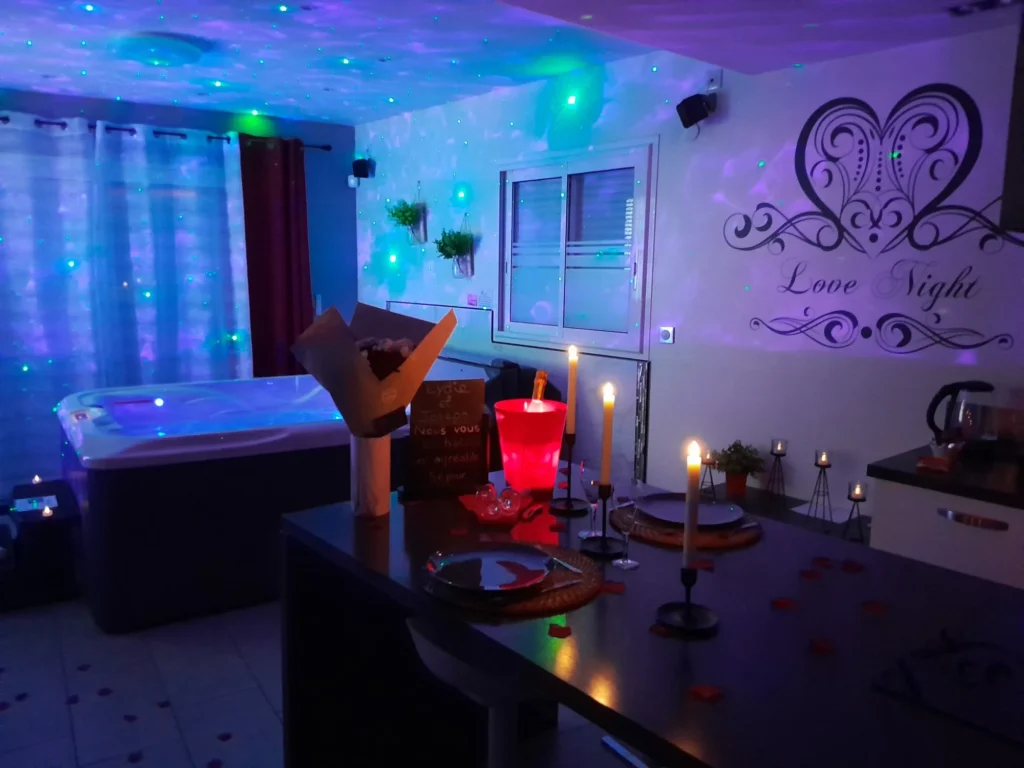Villa lovenight jacuzzi spa et pièce secrète 50 nuances de Grey, photo 10
