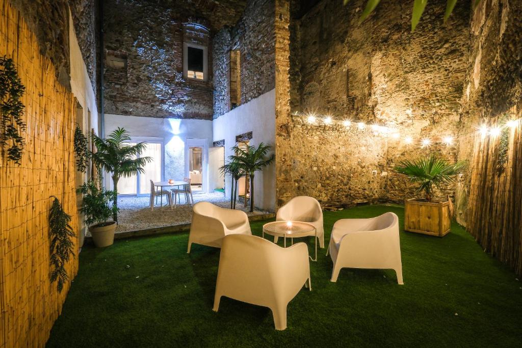 La Villa Lova - Suite romantique avec jacuzzi privatif