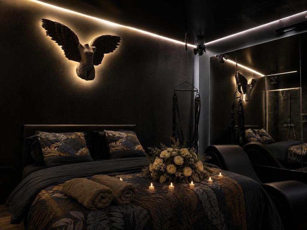 Crescendo 9 Love Room