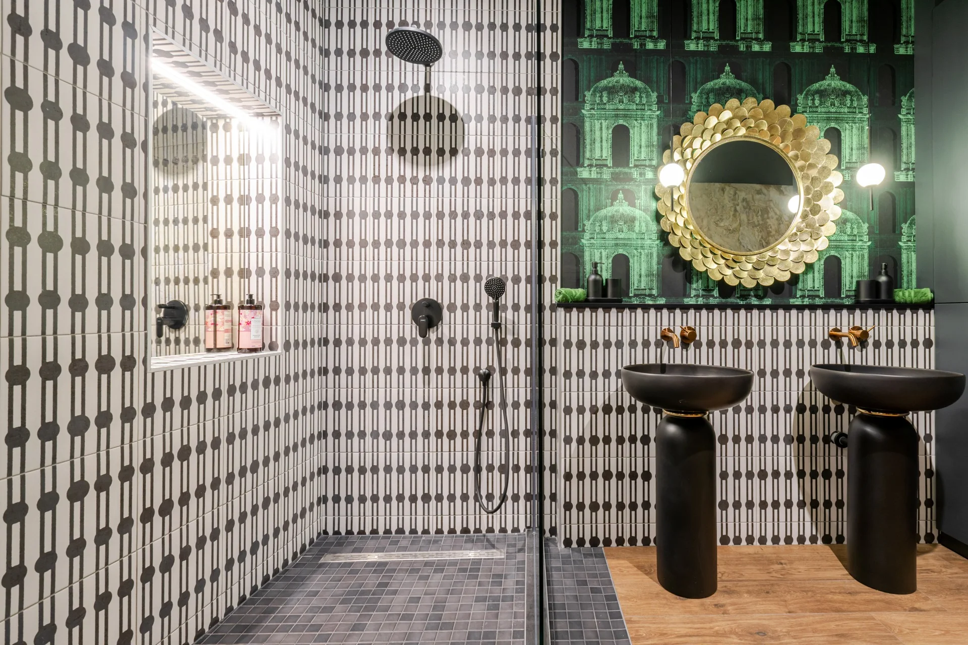 La Crypte du Désir – Love Room avec jacuzzi privatif, sauna et pièce secrète à Haguenau en Alsace