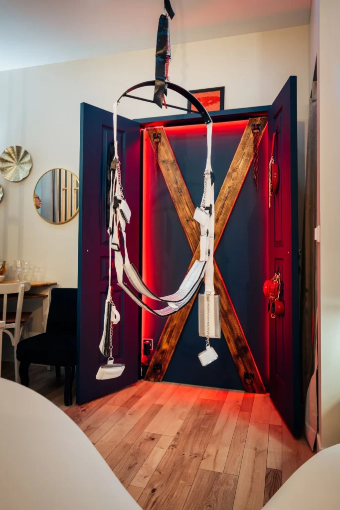 Kinky Cocoon, photo 6